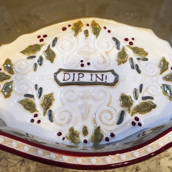 Grasslands Road Winter Settings Snowman Dip Bowl with 2 Spreaders - Picture 4 of 12